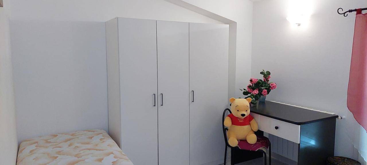Appartamento intero, House Luigio' in Spiaggia allo Scoglio Grande, Pollina