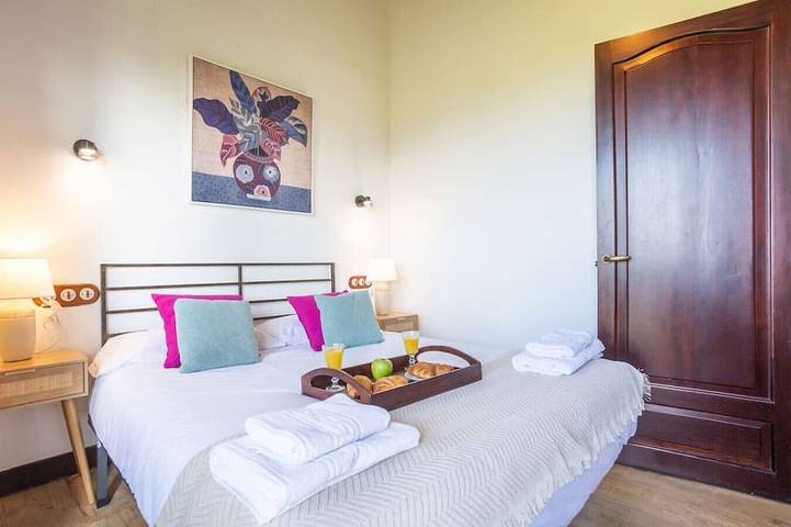 Enjoy a great time with family & friends at coast in Villaviciosa, Costa Verde (Spain)
