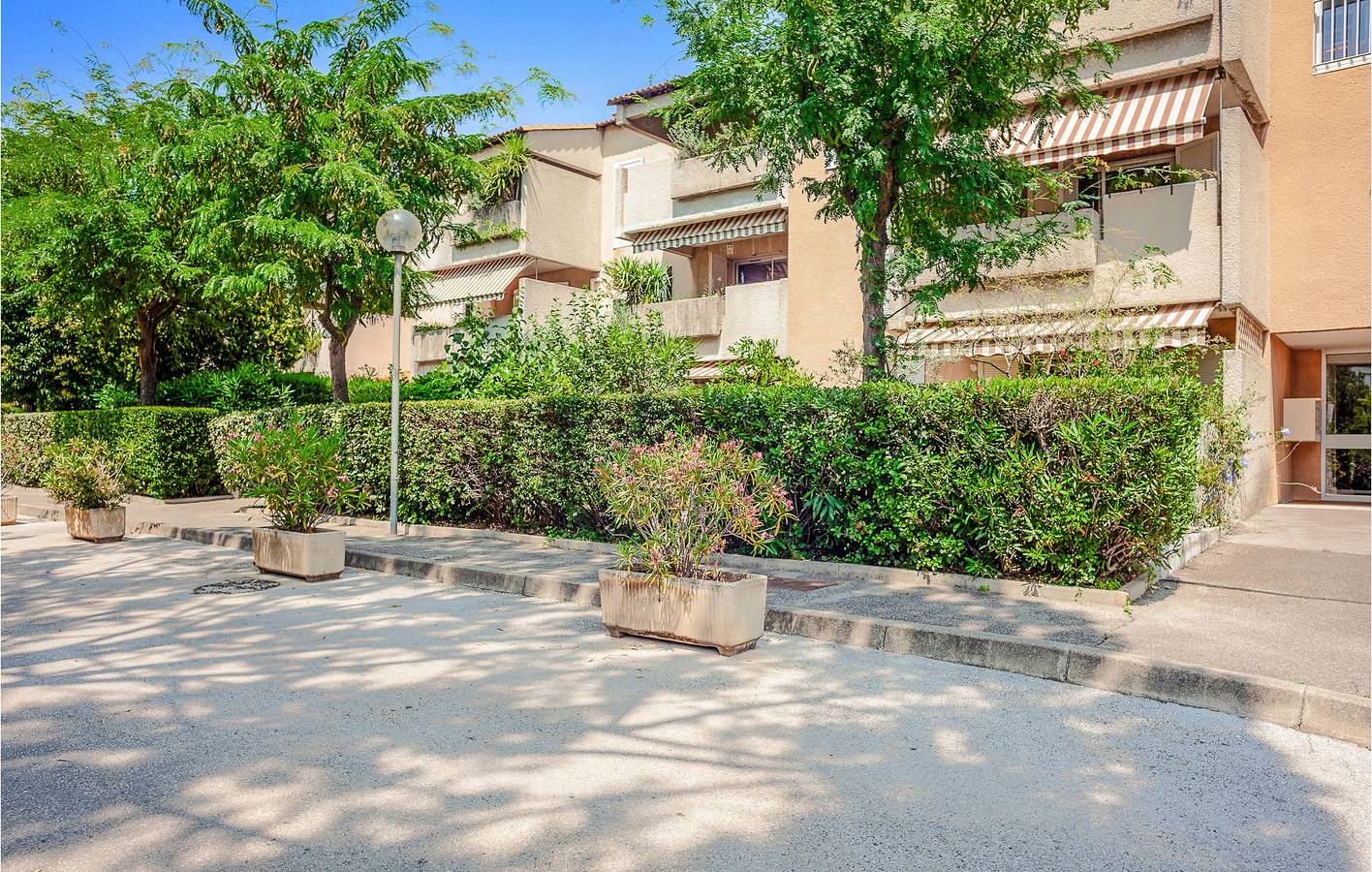 Holiday Apartment for 5 People in Marseille, Marseille region