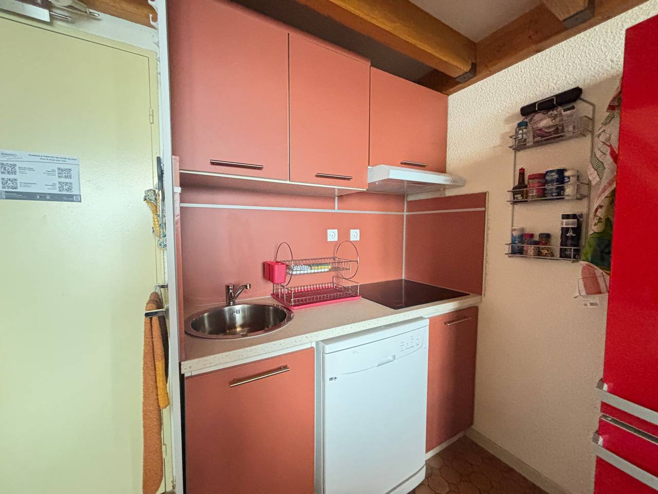 Appartement entier, Saint-Cyprien - Duplex 2 chambres avec terrasse et parking privé in Saint-Cyprien, Côte méditerranéenne (France)