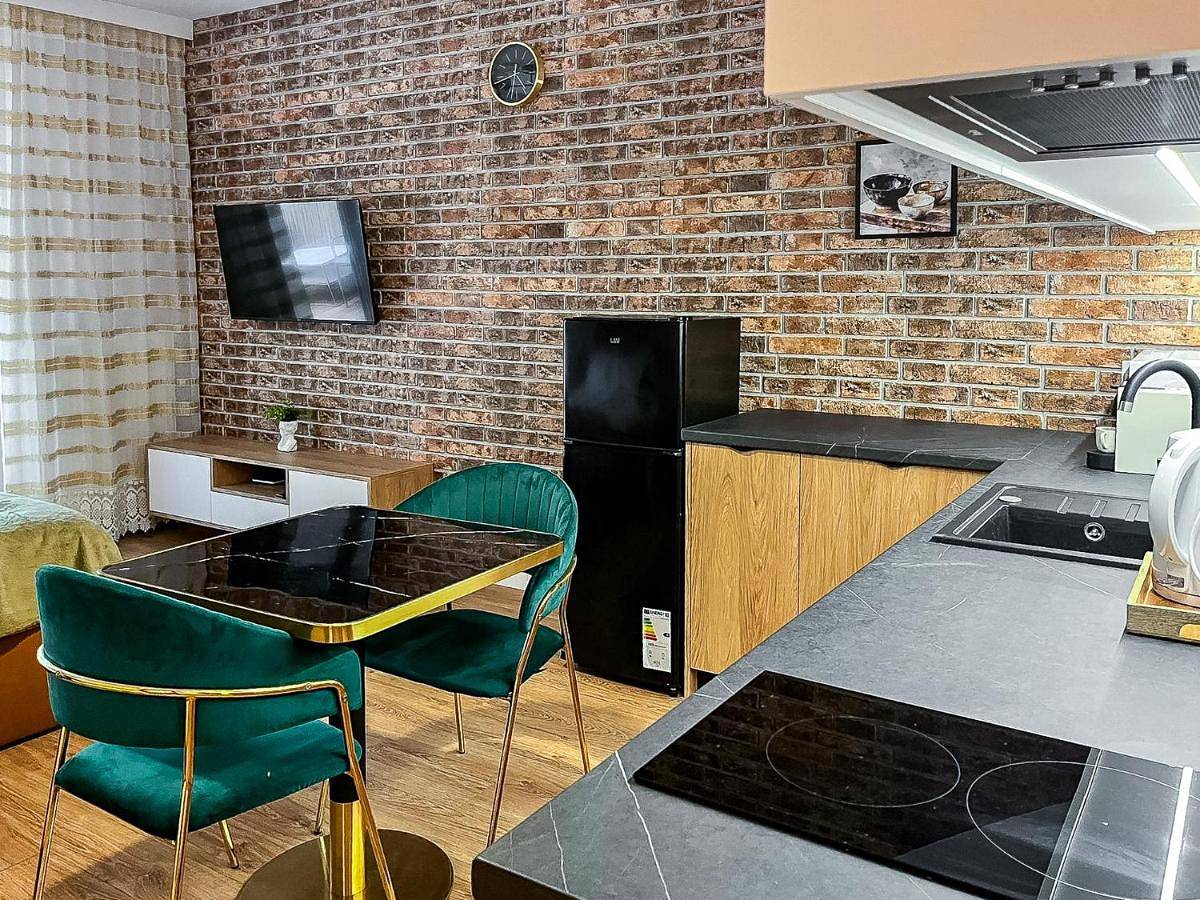 Cały apartament, Nowy Dwór Mazowiecki Chic Studio by Bookinghost in Nowy Dwór Mazowiecki, Mazowsze