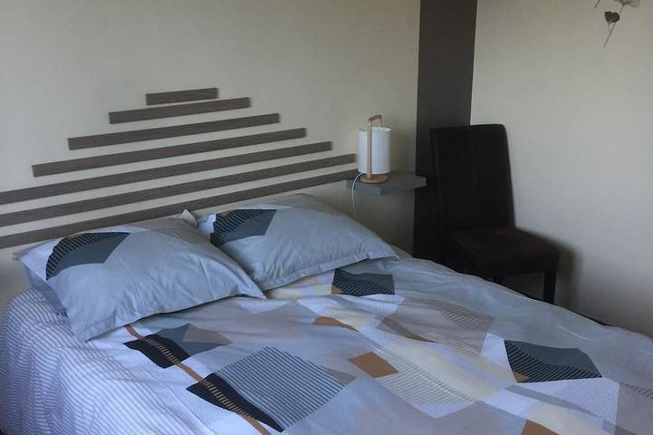 Location de vacances pour 6 personnes, avec terrasse et jardin à Le Crestet - 2