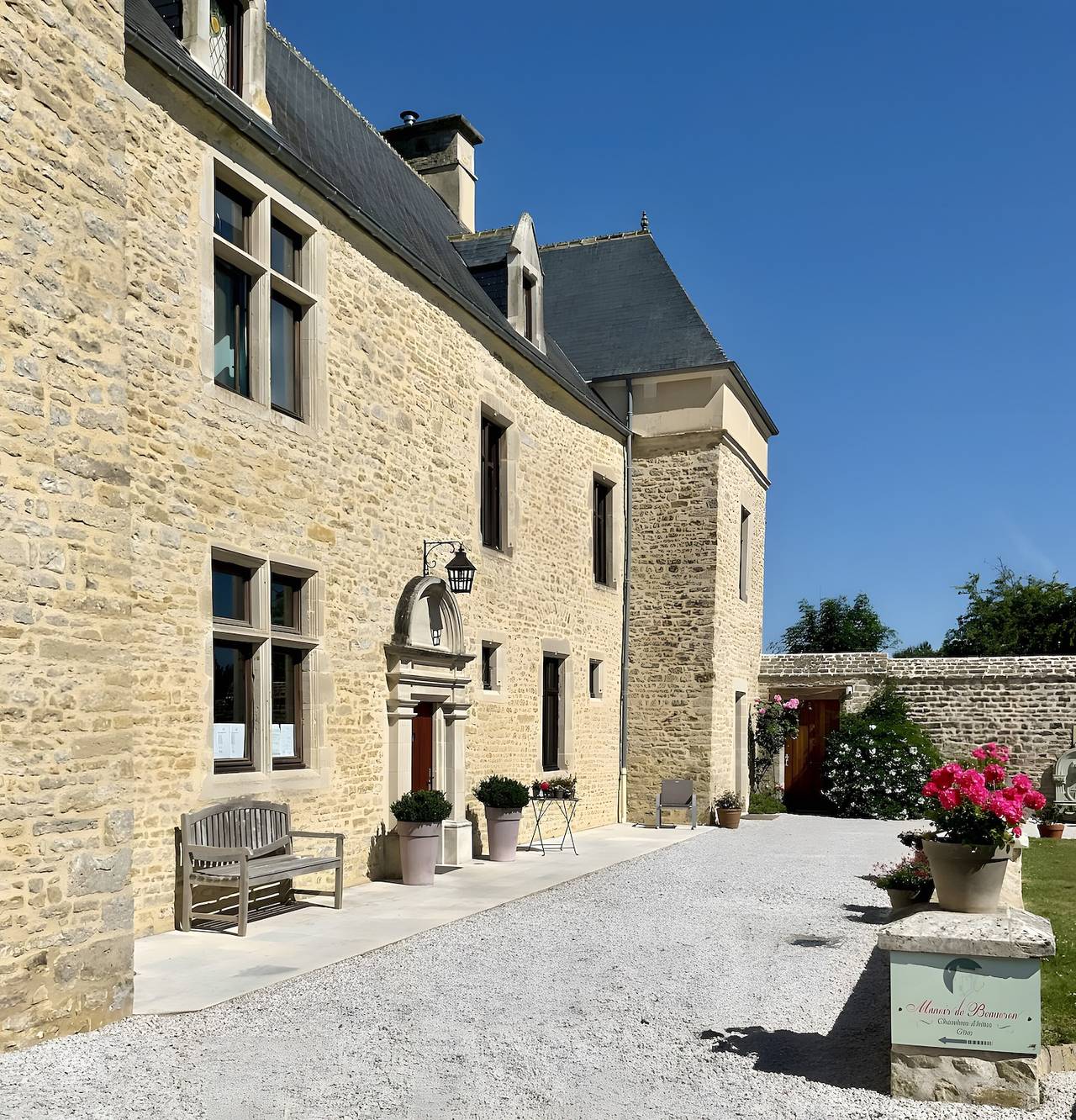 Chambre d’hôtes Héron avec jardin privé et Wi-Fi in Brucheville, Carentan les Marais