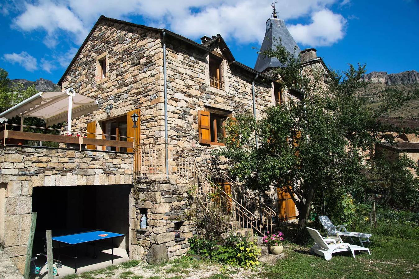 Gîte de France 9 Personen in Fraissinet-de-Fourques, Cevennen