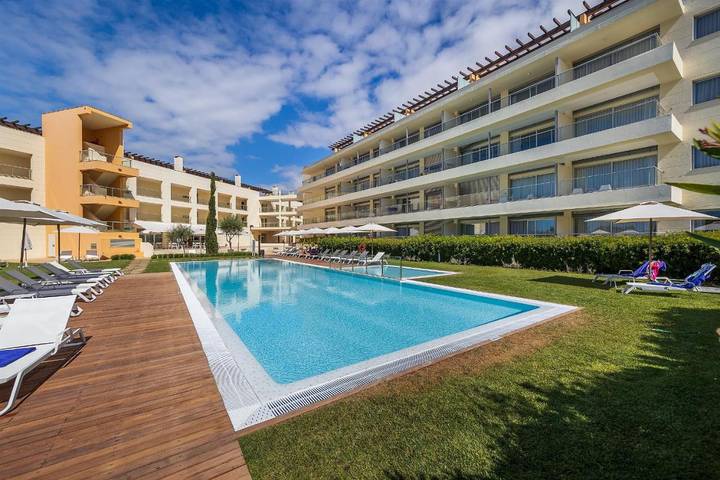 Bungalow para 3 pessoas, com Varanda e Terraço e ainda Jardim and Piscina infantil em Vilamoura