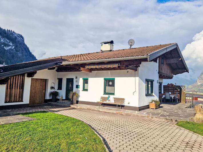 Ferienwohnung für 4 Personen, mit Garten im Zillertal