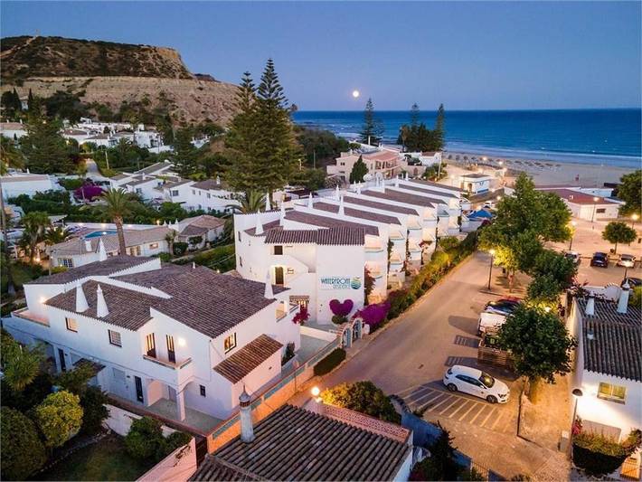 Ferienhaus für 10 Personen, mit Ausblick und Garten sowie Pool - 1