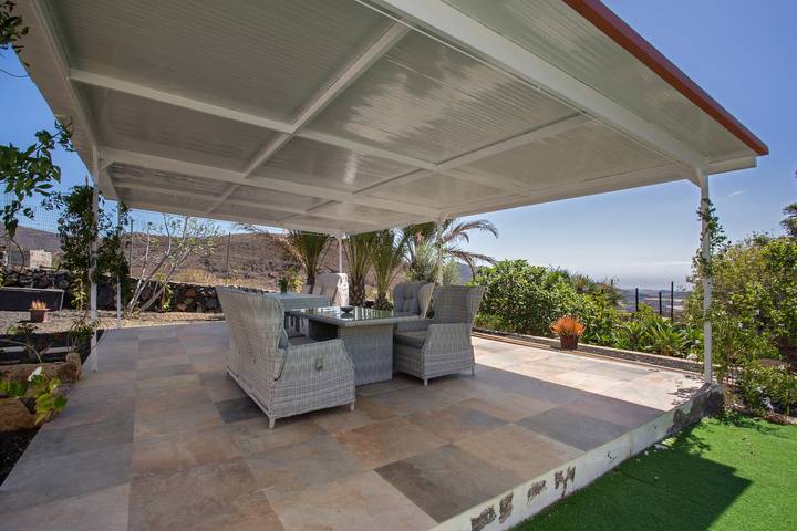 Ferienhaus für 4 Personen, mit Garten in Arona - 2