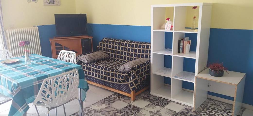 Gîte pour 5 personnes, avec jardin et vue, animaux acceptés dans Nea Kallikratia - 2