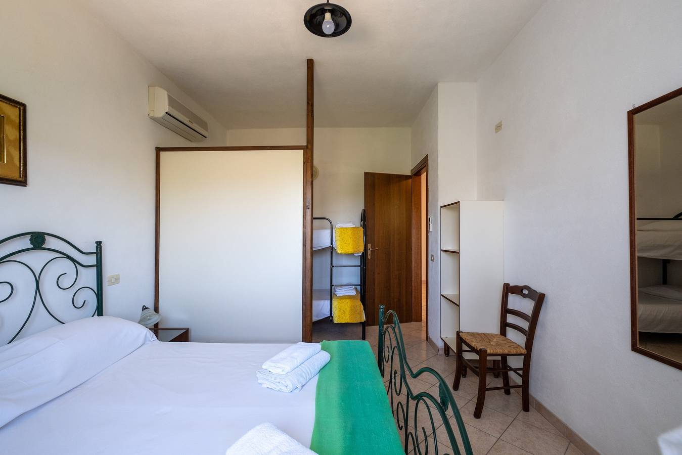 Appartamento intero, Appartamento 'Marubium - Mirante' con piscina condivisa, Wi-Fi e aria condizionata in Maruggio, Golfo di Taranto