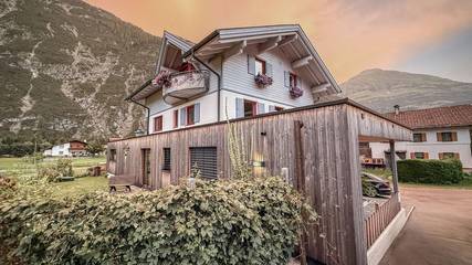 Ferienwohnung für 2 Personen, mit Ausblick und Garten im Lechtal