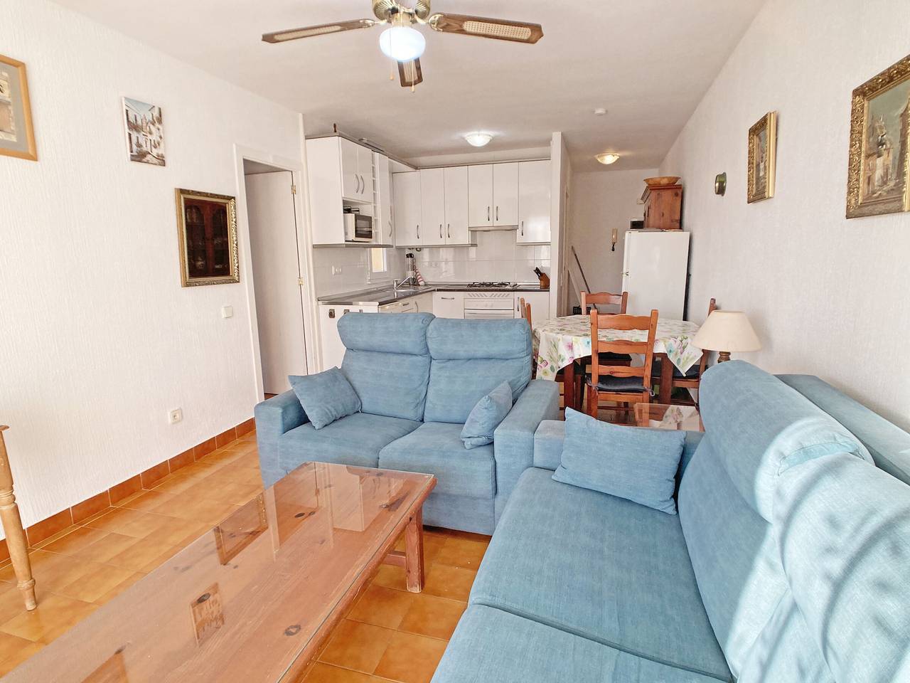 Appartement entier, Appartement en bord de mer avec lave-linge et Internet, à 2,5 km d'El Vivero in La Manga del Mar Menor, Mar Menor