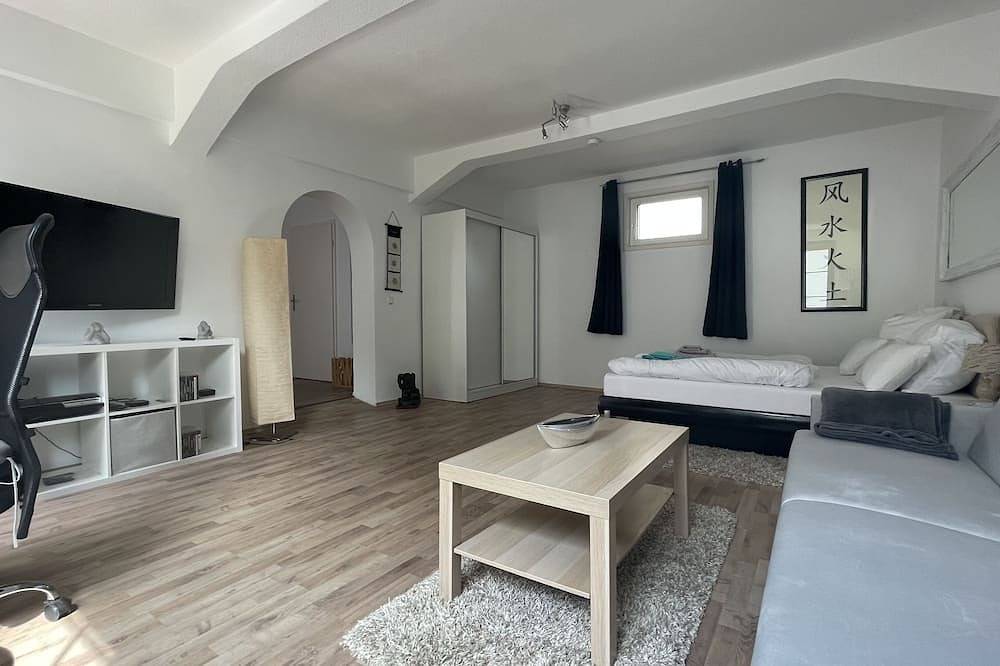 Oase im grünen Hinterhof D, Ruhe, Terrasse, free Paytv, Kaffee&Tee, Fahrräder in Meiderich/Beeck, Duisburg