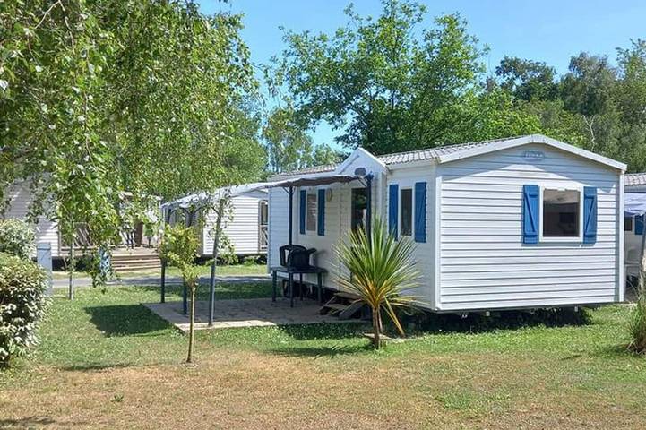 Mobil home pour 6 personnes à Saint-Sornin