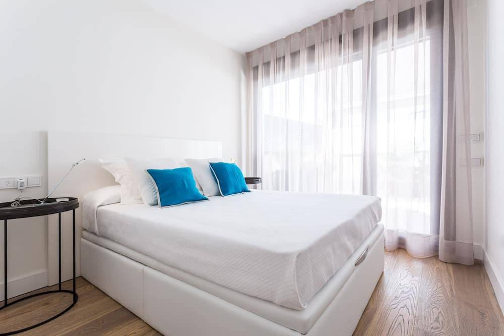 Ganze Wohnung, Sonniges Apartment mit Terrasse mit Blick auf die Giralda, ideal für 3 Personen in Casco Antiguo, Sevilla