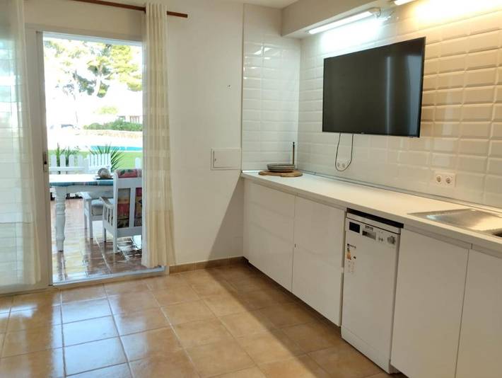 Gîte pour 4 personnes, avec jacuzzi ainsi que piscine et jardin à Port d'Addaia - 4