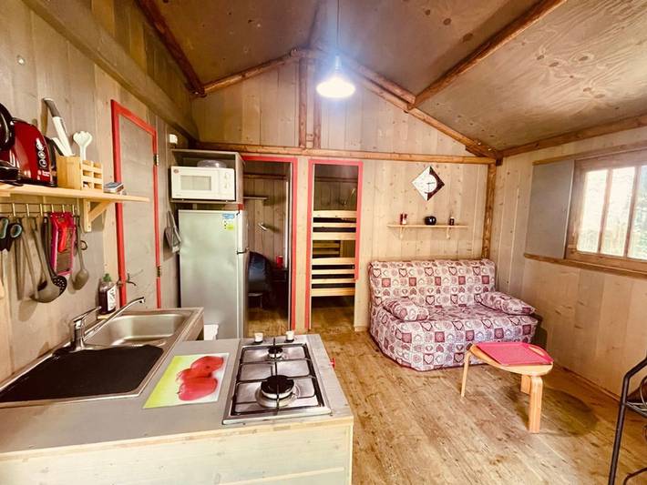 Location de vacances pour 5 personnes, avec piscine et terrasse, animaux acceptés à Camon - 3