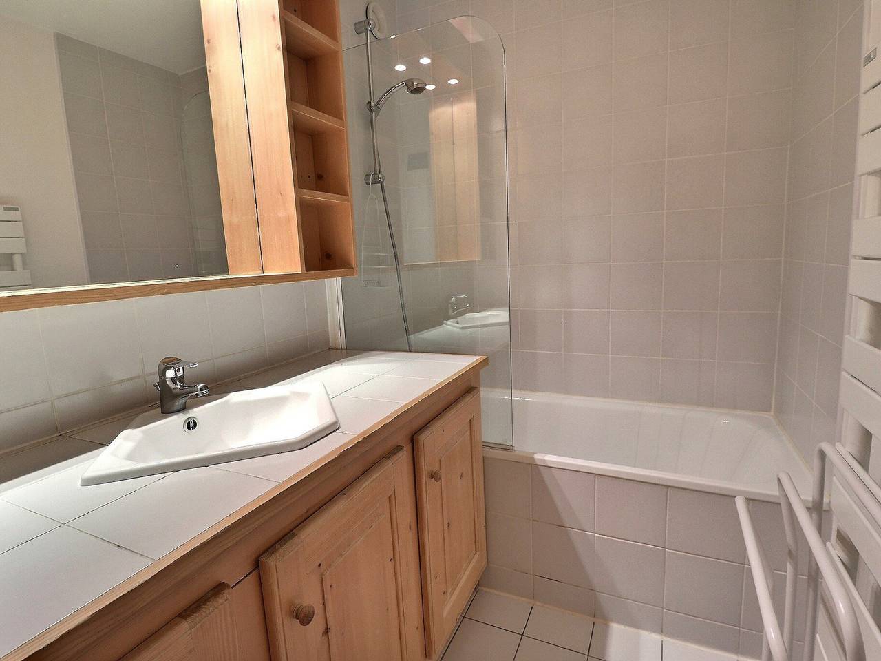 Ganze Wohnung, Charmante 2-Zimmer-Wohnung für 4 Personen in Méribel mit kostenlosem Wlan in Méribel-Mottaret, Les Allues