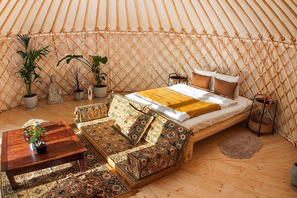 Woodmood Jurte mit Wellness in Leuk, Walliser Alpen