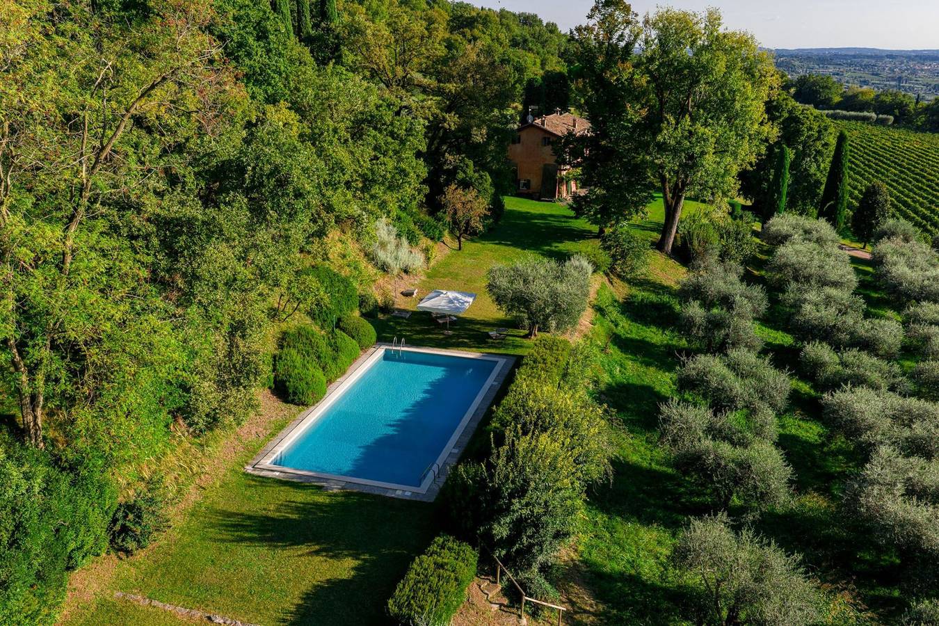 Villa für 12 Personen mit Garten in Bardolino, Gardasee-Berge