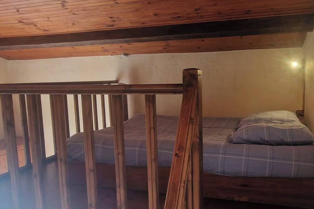 Cottage 'Les Lys' mit Bergblick, Wlan und Klimaanlage in Berre-les-Alpes, Nizza und Umgebung