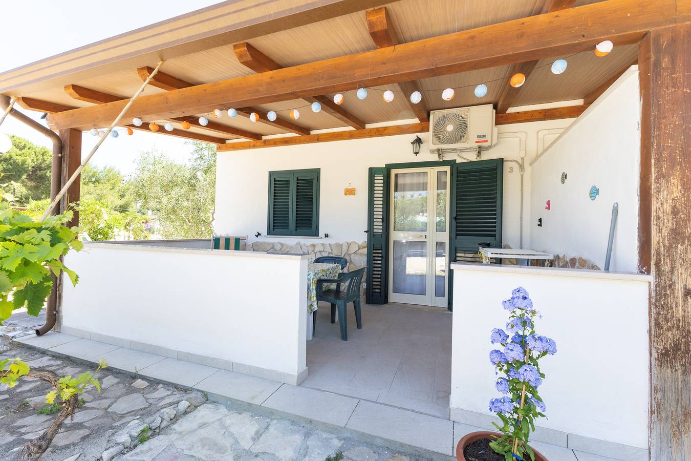 Estudio entero, Estudio 'Villa Francesca, Mono Deluxe A' con terraza compartida, Wi-Fi y aire acondicionado in Peschici, Peschici region