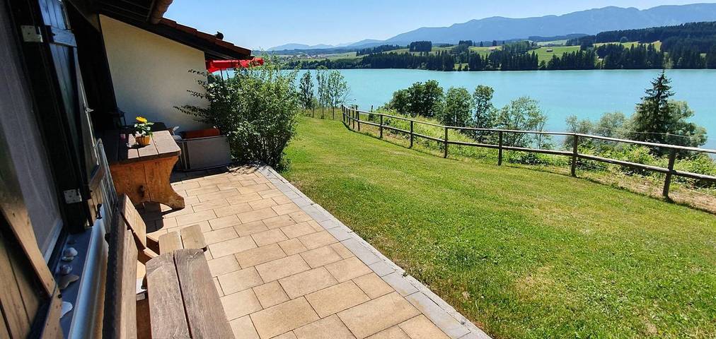 Ferienhaus für 5 Personen, mit Ausblick und Garten sowie Seeblick, mit Haustier in Lechbruck am See - 2