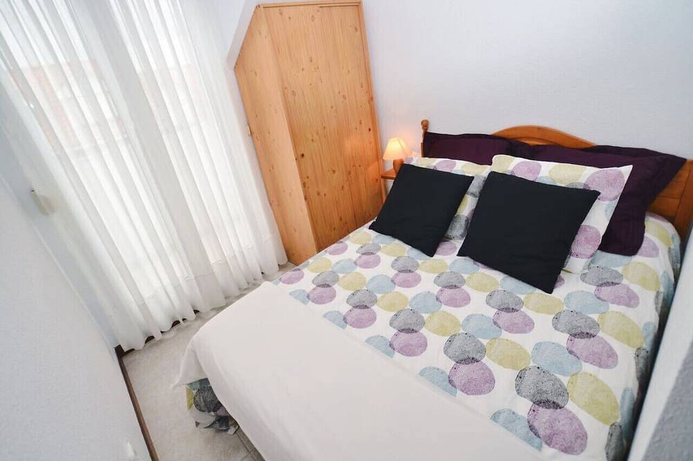 Ganze Wohnung, Apartamento en la playa con vistas - La Arena 4609 in Arnuero, Kantabrische Küste