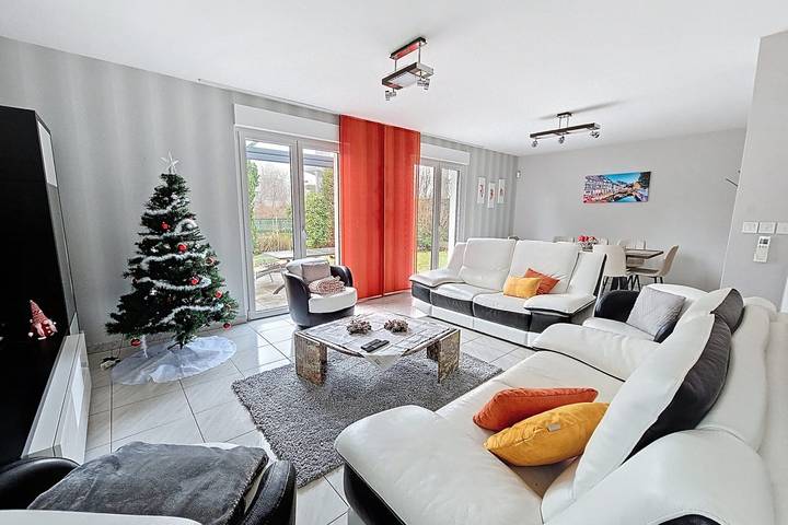 Location de vacances pour 10 personnes, avec jardin et balcon, adapté aux familles dans Niederhausbergen