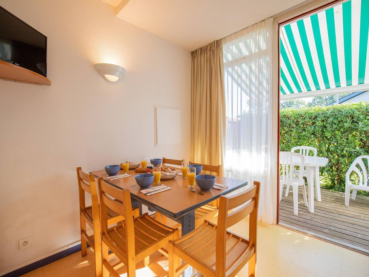 Apartamento entero, Apartamento 3 piezas 5 personas 1 bebé in San Juan Pie de Puerto, Region de Bayona