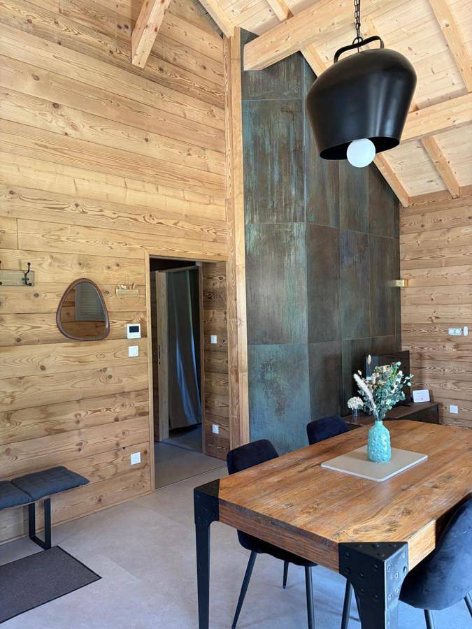 Le Chalet du Soleil Levant in Mouthe-Lac et Mont d’Or, Parc naturel régional du Haut-Jura