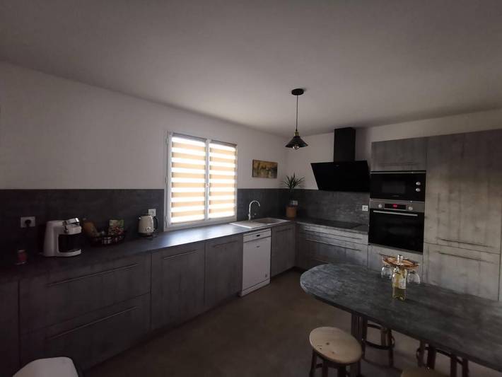 Location de vacances pour 4 personnes, avec vue ainsi que piscine et jardin à Moussan - 4