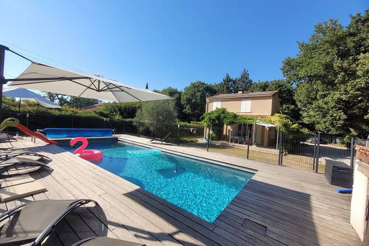 Location de vacances pour 8 personnes, avec jardin à Cabriès