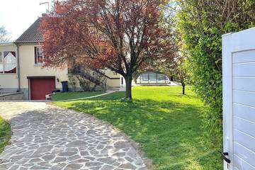 Cottage pour 8 personnes, avec jardin et terrasse dans Jaulnes