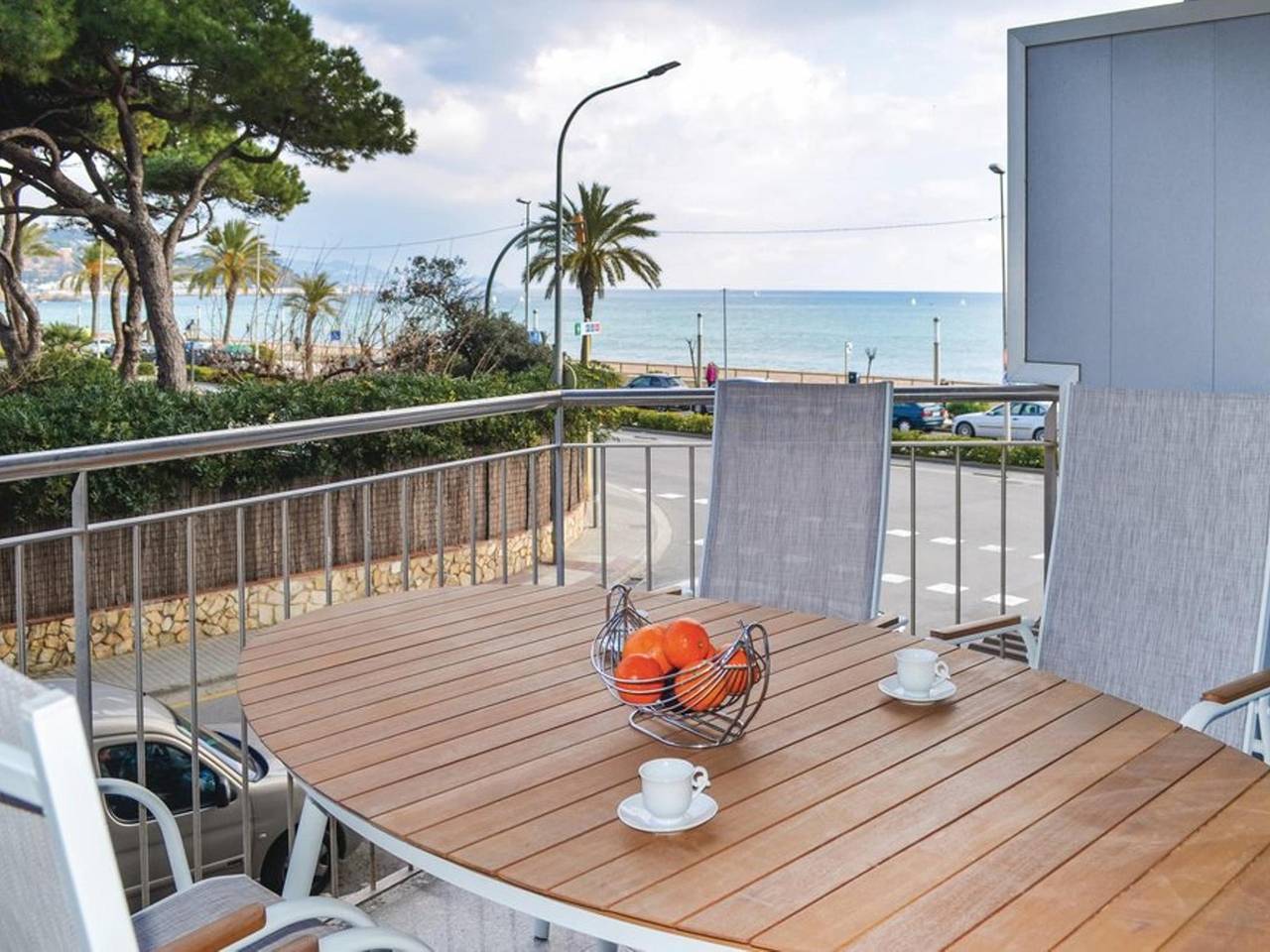 Apartamento vacacional entero, Apartamento en primera linea de mar en la Costa Brava in Els Pins Blanes, Blanes