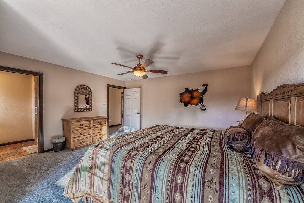 Wild Mustang's open-concept great space w/ Hot Tub & Ping Pong in Alto, Lincoln County (NM)