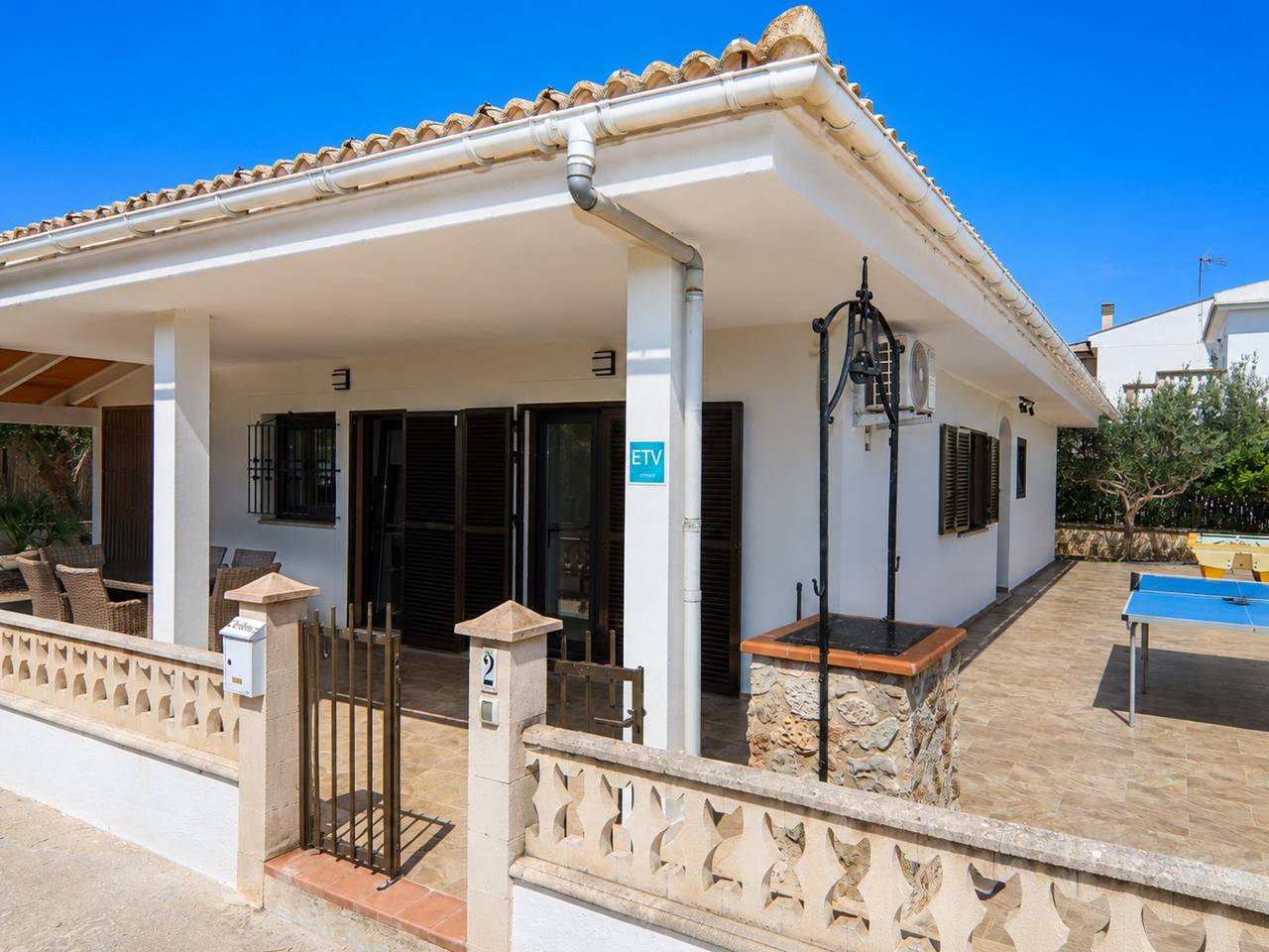 Elegantes Chalet in Playa de Muro, nah am Strand und Natur in Playa de Muro, Muro
