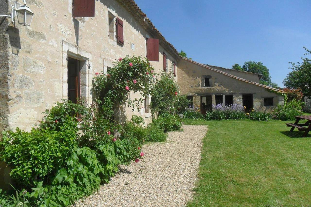 Four-Bedroom House in Lugon-et-l'Île-du-Carnay, Région de Libourne