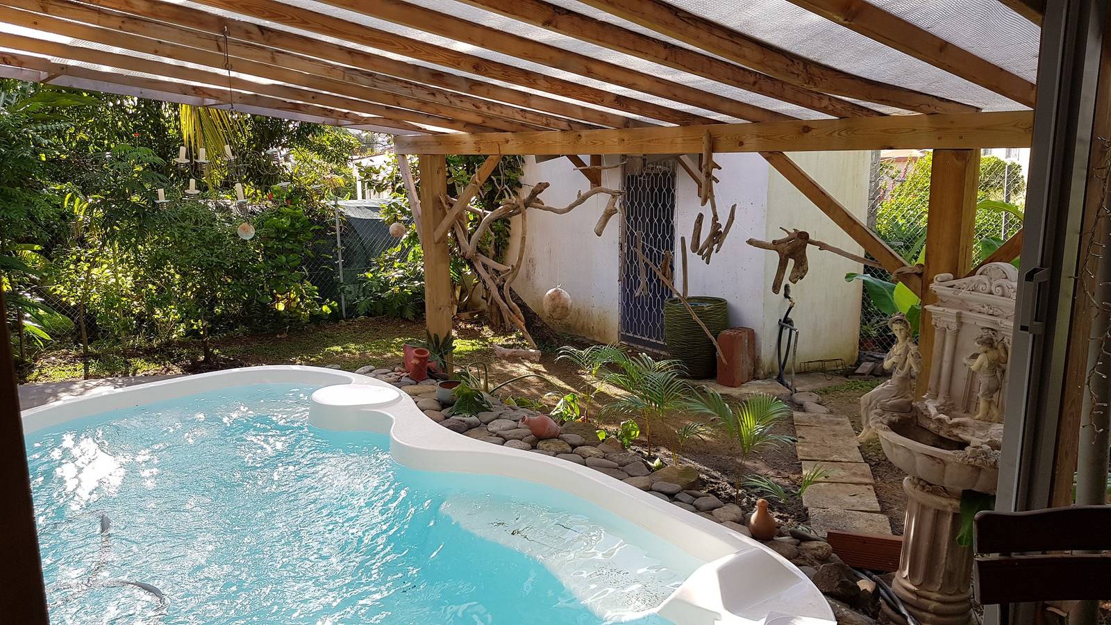 Apartamento entero, Apartamento moderno en Le Lamentin con piscina compartida - 20m² in Le Lamentin, Martinica