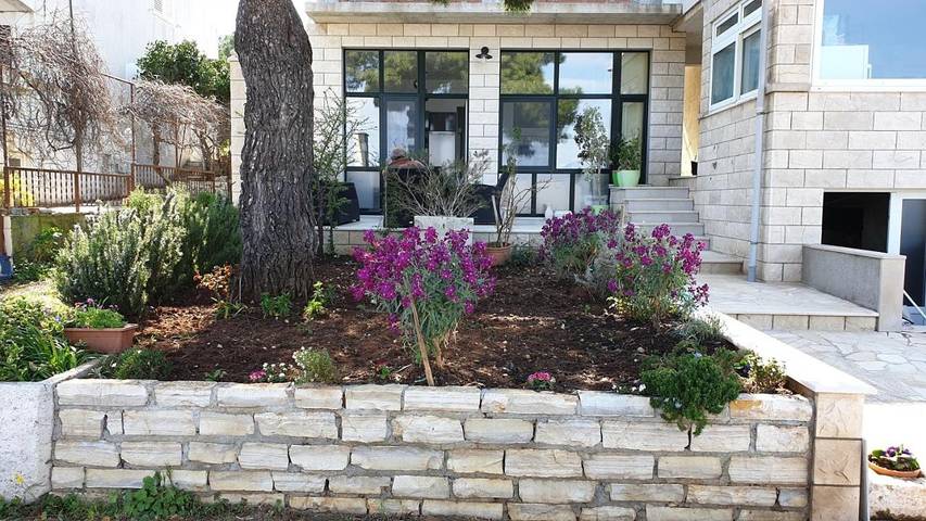 Appart’hôtel pour 4 personnes, avec jardin et vue