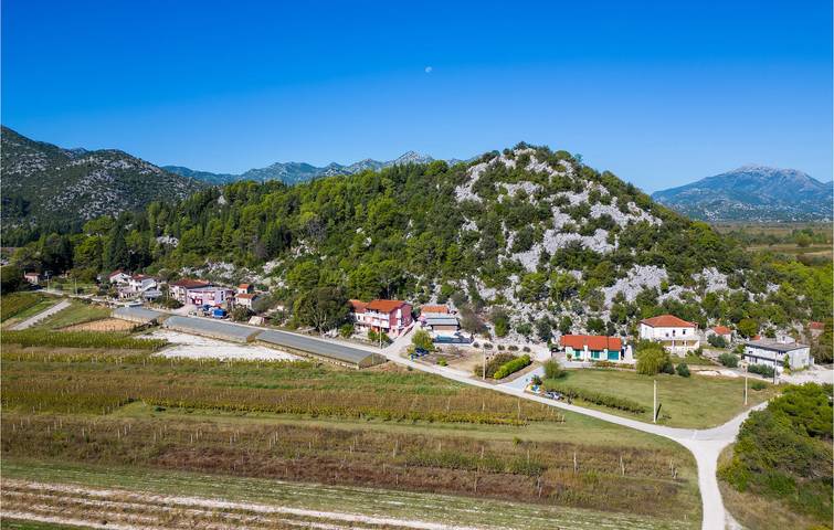Ganze Ferienwohnung, Gemütliche 2-Zimmer-Wohnung mit Pool, WLAN und Parkplatz in Dubrovnik-Neretva