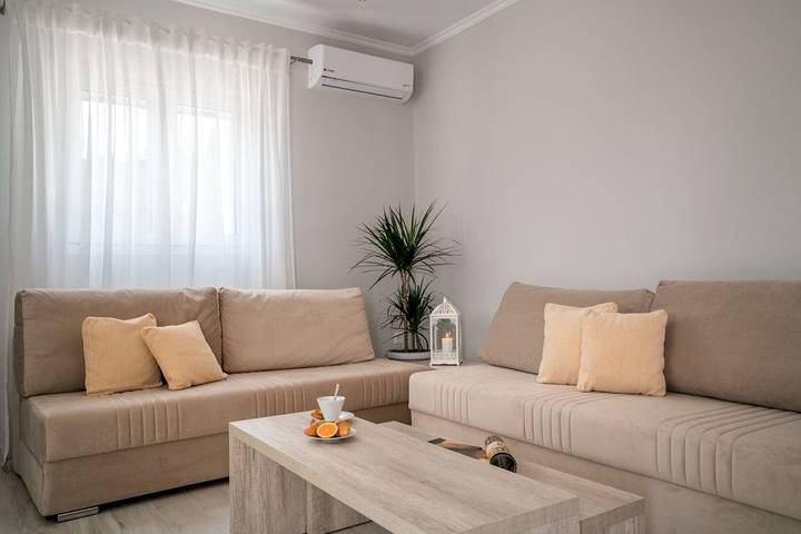 Villa für 8 Personen, mit Pool und Garten in Laganas - 3