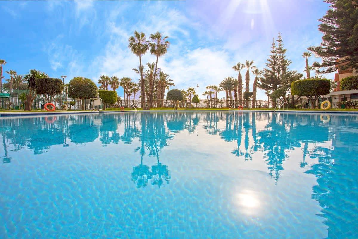 Apartamento entero, Apartamento de vacaciones para 4 personas con balcón/terraza in Playa Puerta del Mar, Almuñecar