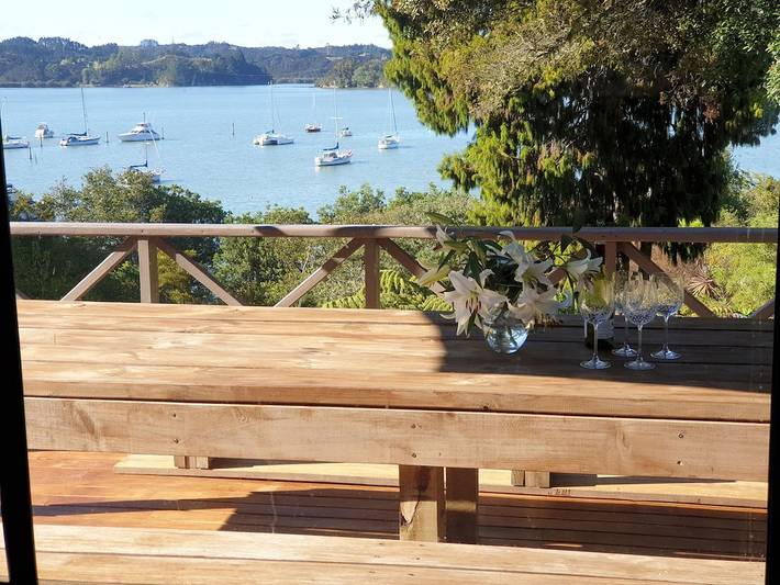 Holiday home for 6 people, with hot tub and garden, with pets in Northland