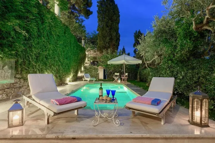 Casa vacanza per 8 persone, con piscina e giardino nonché panorama - 1