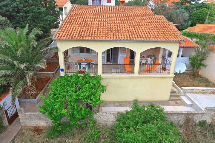 Smještaj za odmor za 6 osoba, s Balkon/terasa u Molat (Zadar)