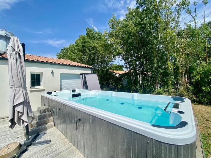 Location de vacances pour 6 personnes, avec Jacuzzi et Terrasse ainsi que Jardin et Piscine à Saint-Sauveur-d'Aunis - 3