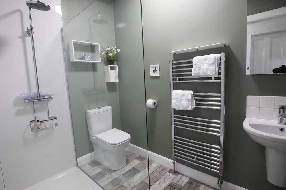 Ganze Wohnung, Apartment-Premium-Eigenes Badezimmer-Gartenblick in Boat of Garten, Cairngorms National Park