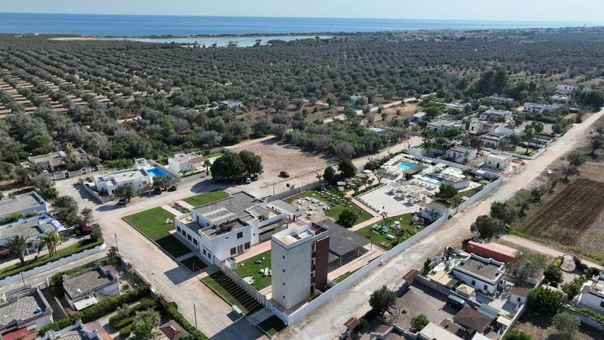 Hotel per 10 persone, con giardino e piscina nonché panorama, con animali domestici - 1
