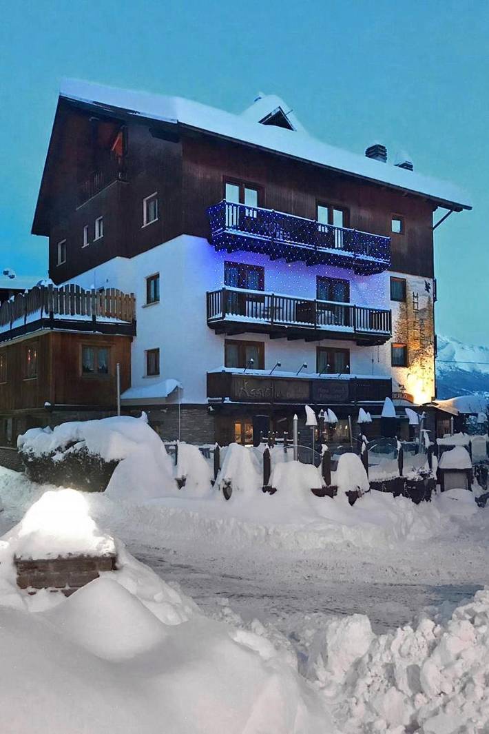 Hôtel pour 4 personnes, avec terrasse et vue, animaux acceptés